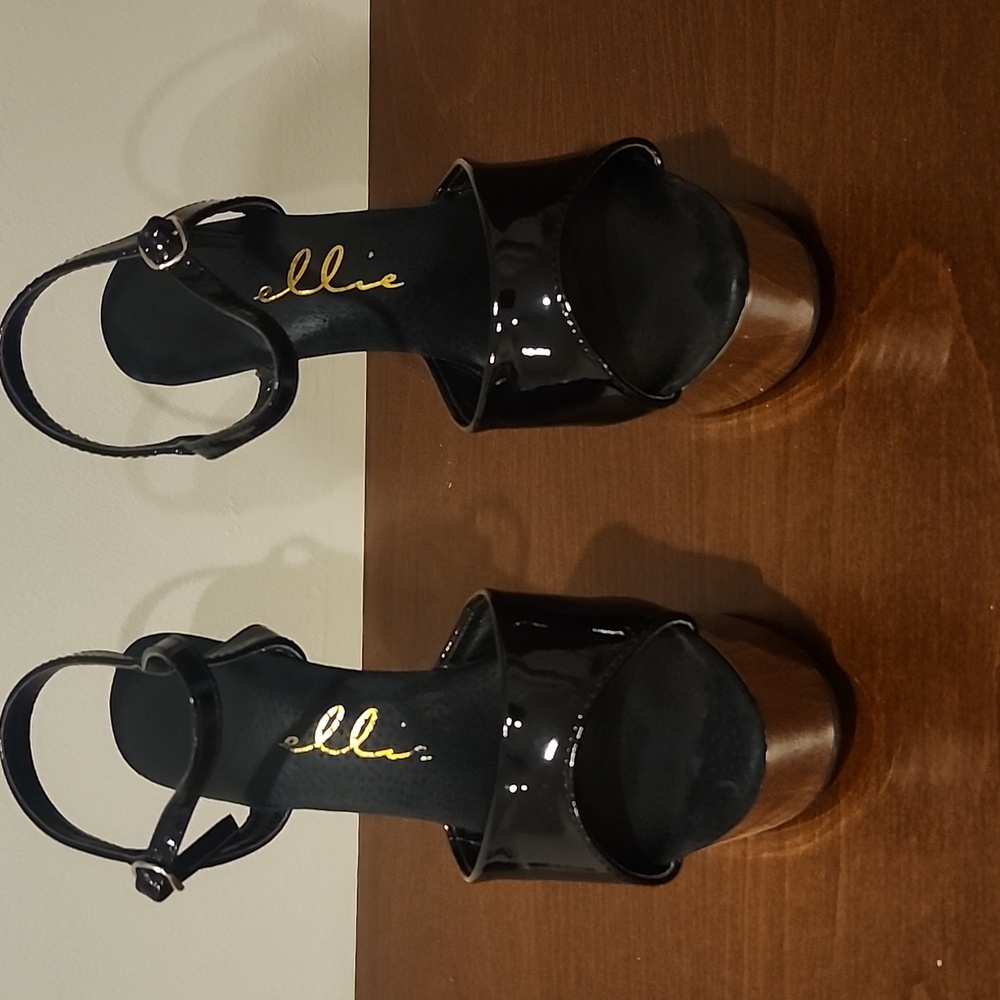 Ellie Black Platform Sandals